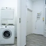 New Comfy Studio At Convenient Location