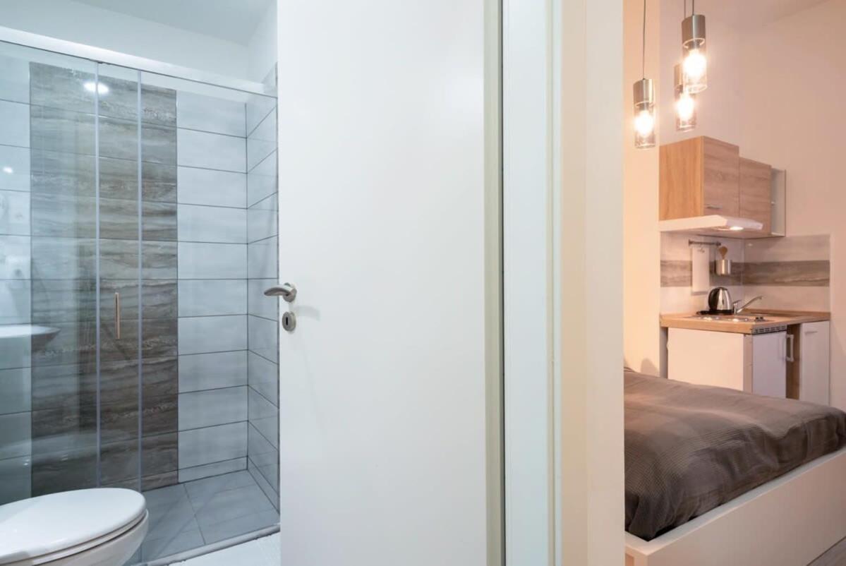 New Comfy At Convenient Location Apartment