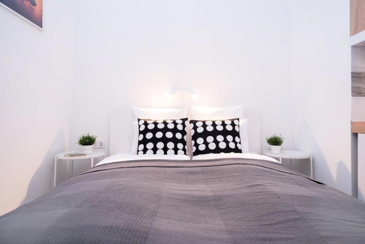 New Comfy At Convenient Location Apartment Budapest