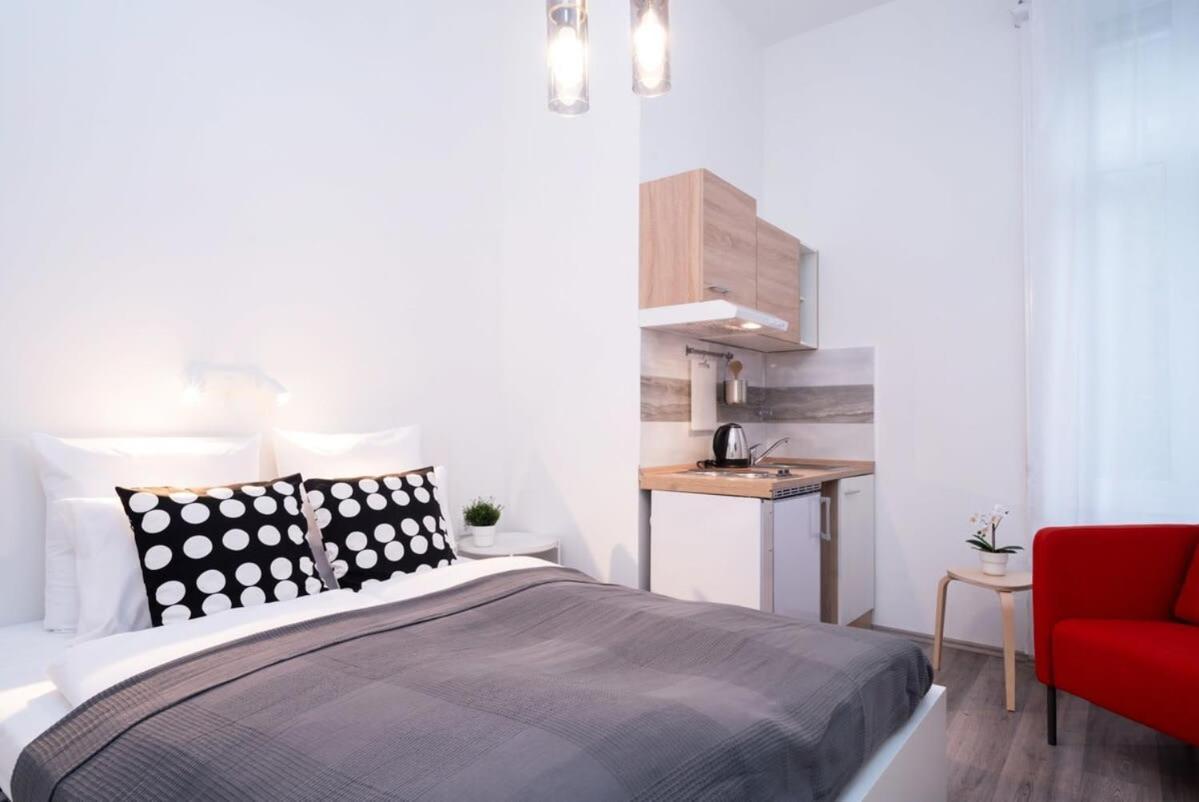 New Comfy At Convenient Location * Budapest