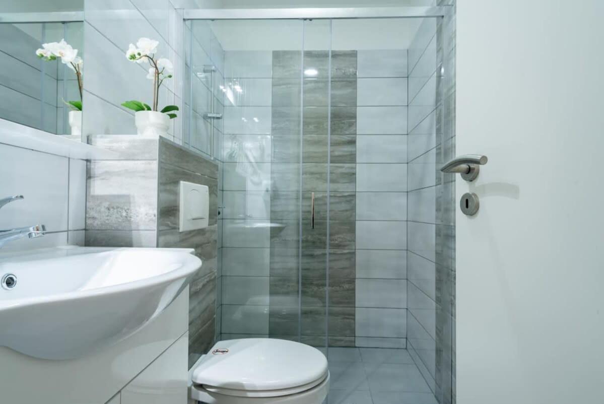 Apartment New Comfy At Convenient Location Budapest